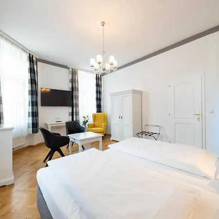 Unter Den Linden Hotel 3*