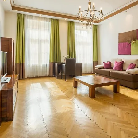 Unter Den Linden מלון קרמס אן דר דונאו