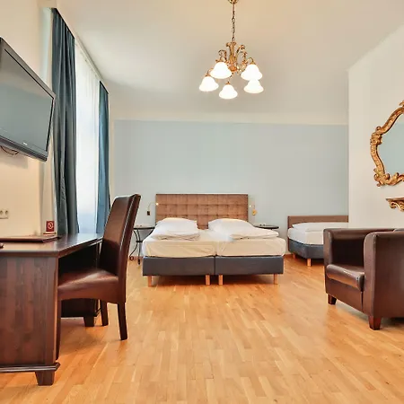 Unter Den Linden מלון קרמס אן דר דונאו