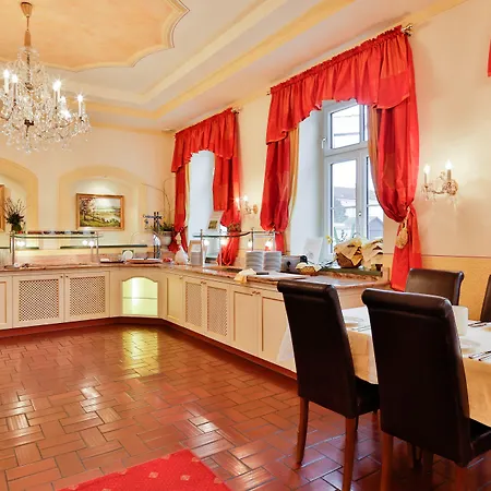 Unter Den Linden מלון קרמס אן דר דונאו