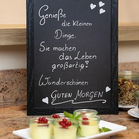 Unter Den Linden Hotel