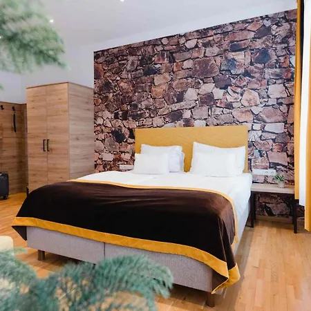 Hotel Unter Den Linden 4*