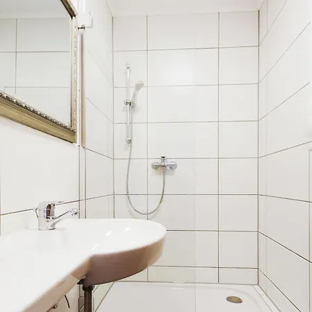 Unter Den Linden Hotel 3*