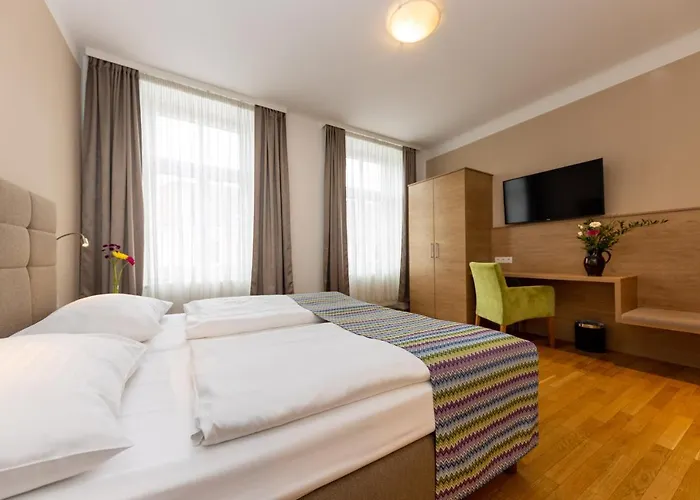 Unter Den Linden Hotel 4*