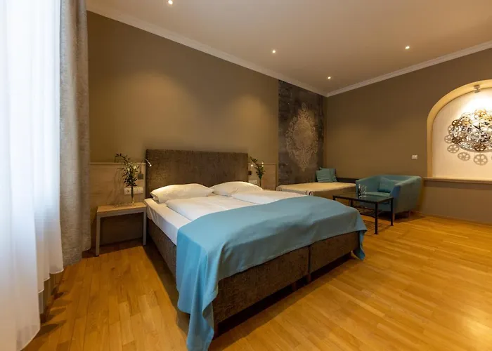 菩提树大道酒店 4*