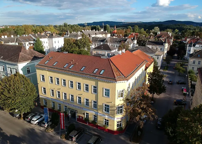 Unter Den Linden Hotel 4*