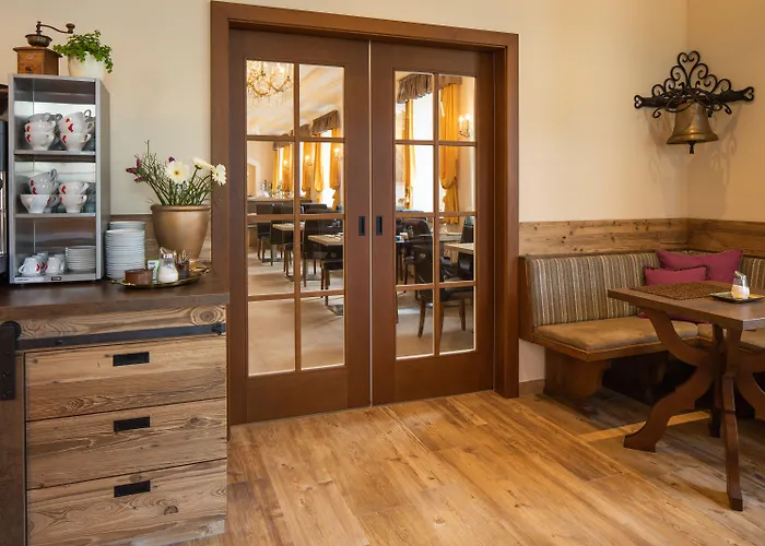 菩提树大道酒店 酒店 4*