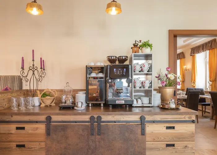 菩提树大道酒店 4* 多瑙河畔克雷姆斯